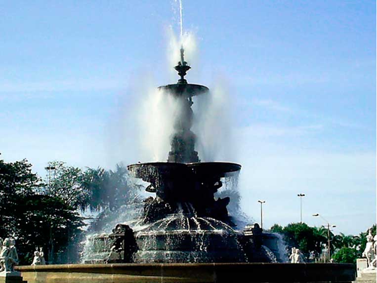 (1) Chafariz do Monroe <br> Macia Rosa. Flickr.com